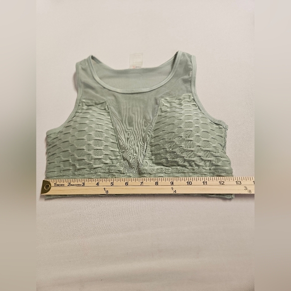 LA Society Size Med ,Sage Green Textured Sports Bra - Picture 4 of 8